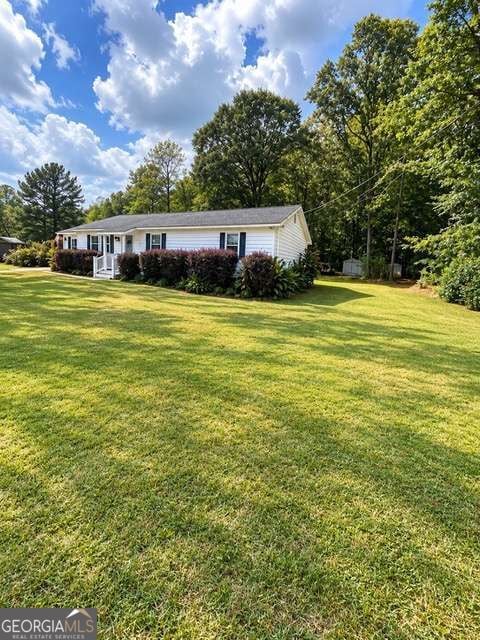 1410 Al Roberts Rd, Senoia, GA 30276