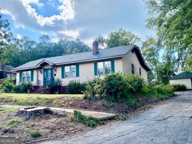 1205 6th Ave, West Point, GA 31833