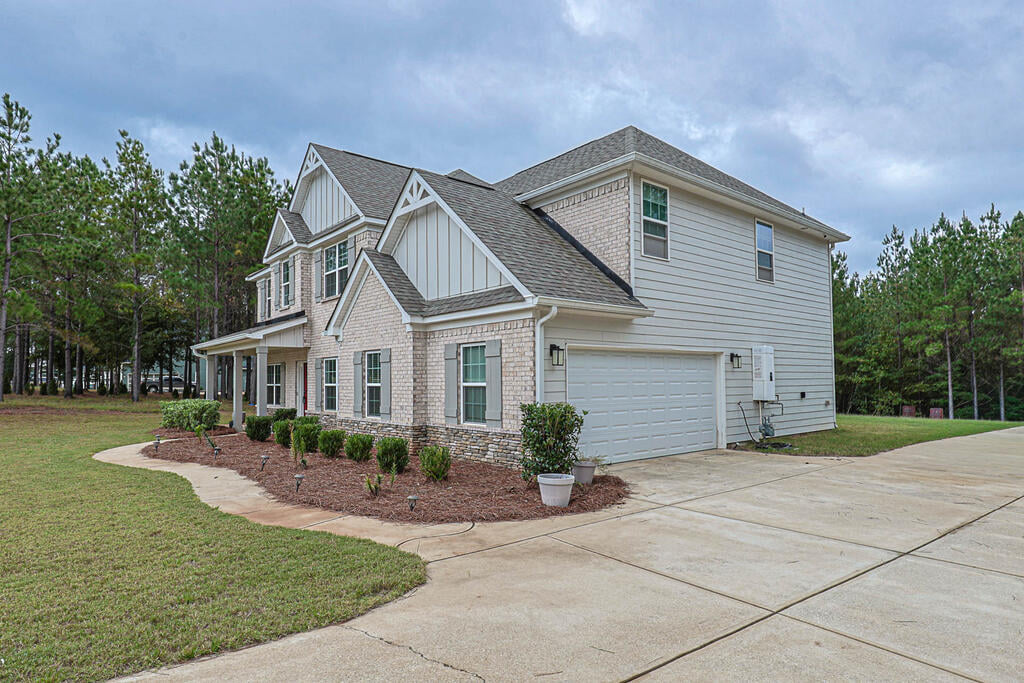 185 Oak Grv Wy, Cataula, GA 31804