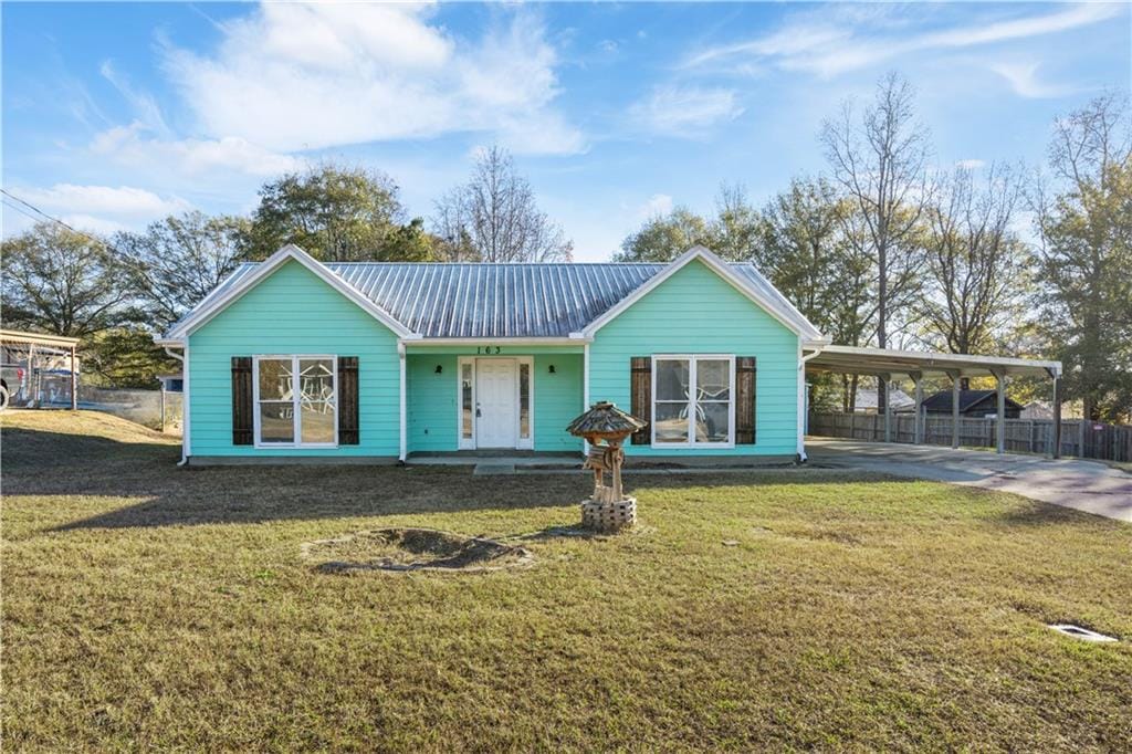 163 Oakleaf Lane, Smiths Station, AL, 36877