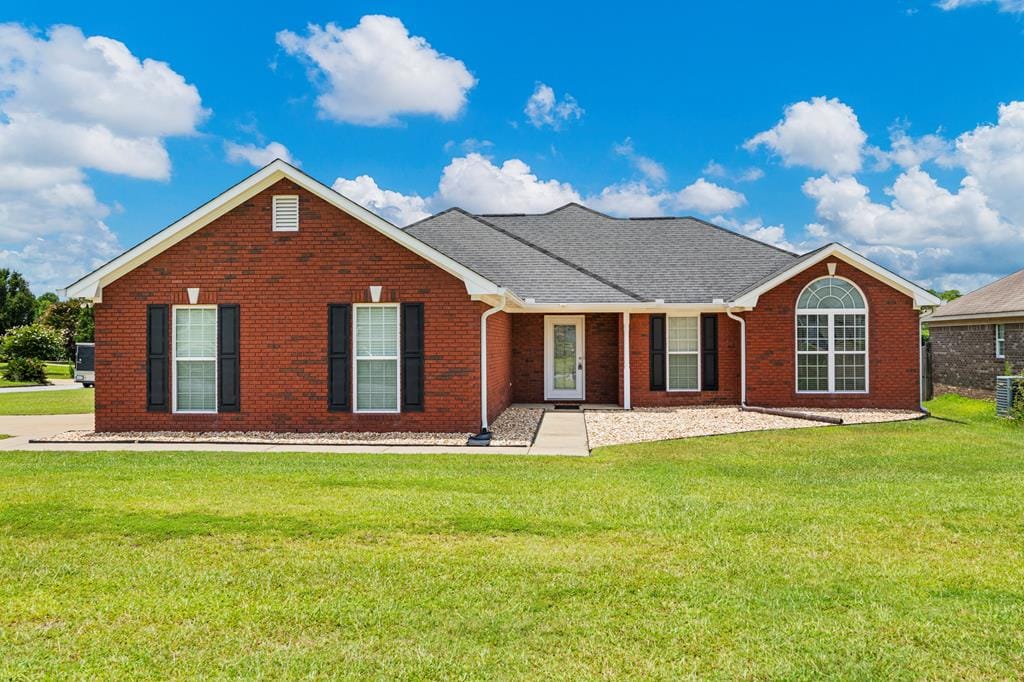 84 Lee Rd 2140, Phenix City, AL 36870
