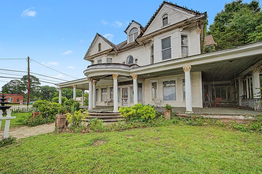216 Stonewall St NE, Dawson, GA 39842