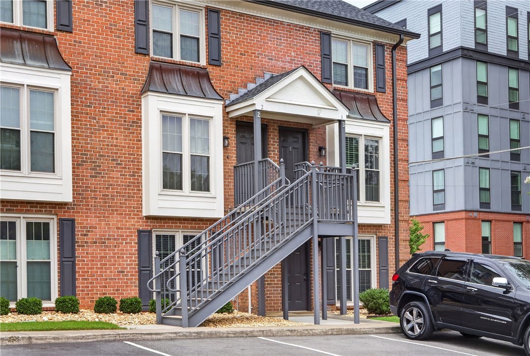 141 Cox St Apt 1, Auburn, AL 36832