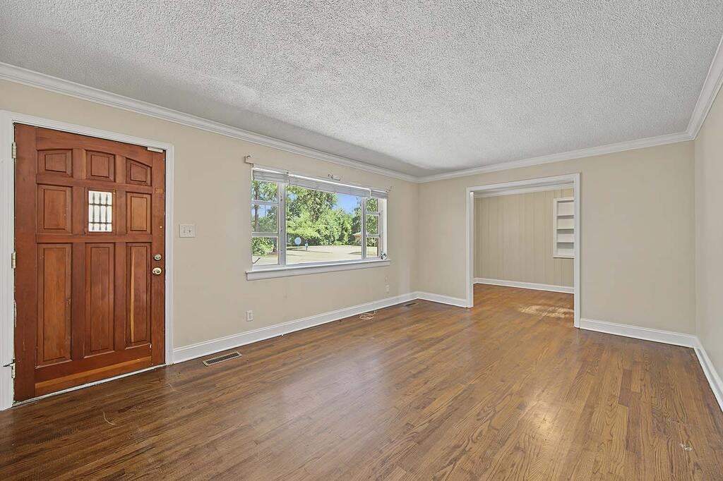 2401 Hilltop Dr, Albany, GA 31707