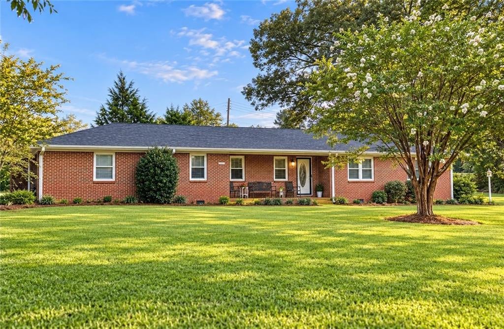 2601 64th Blvd, Valley, AL 36854