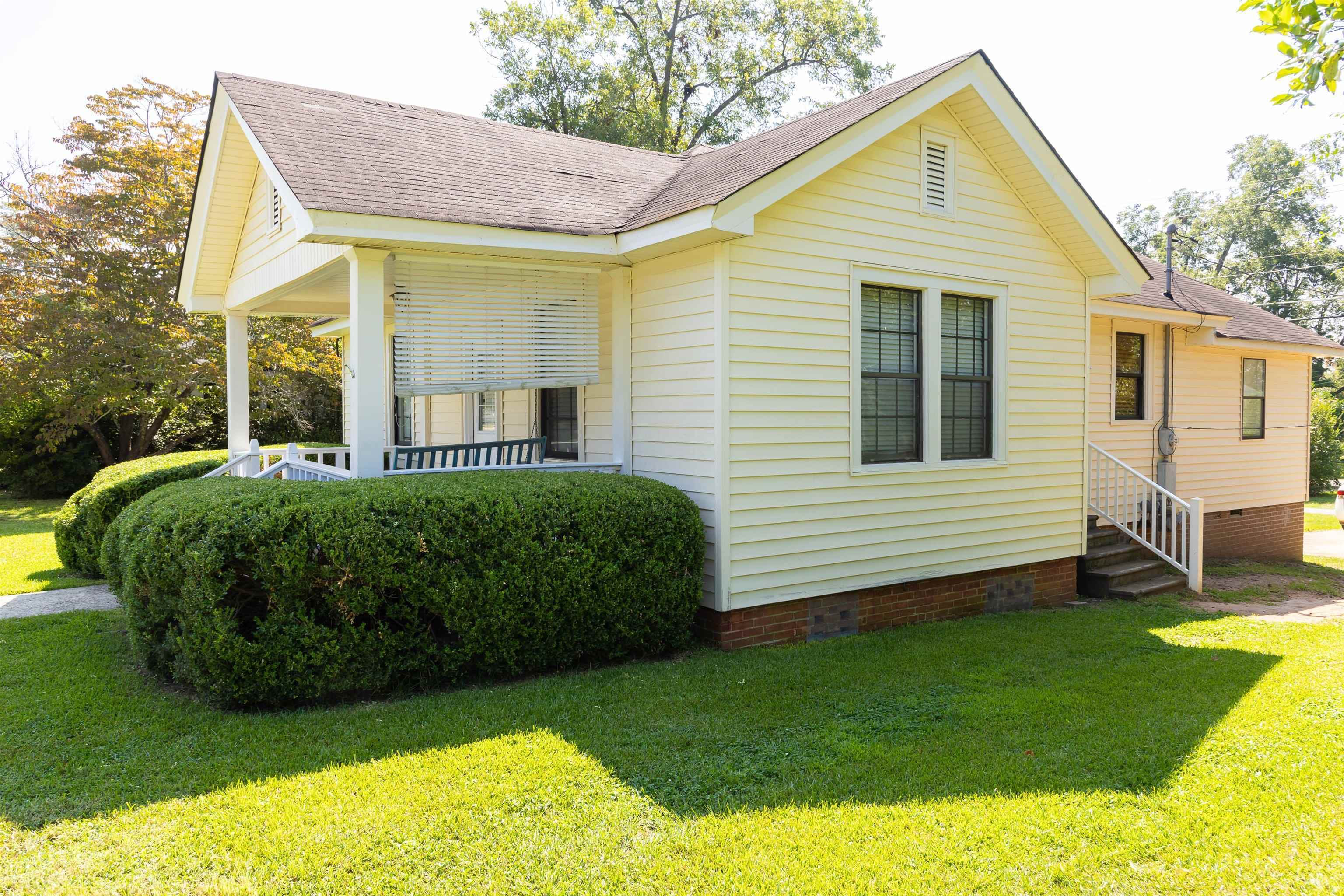 524 W Goodrich Ave, Thomaston, GA 30286