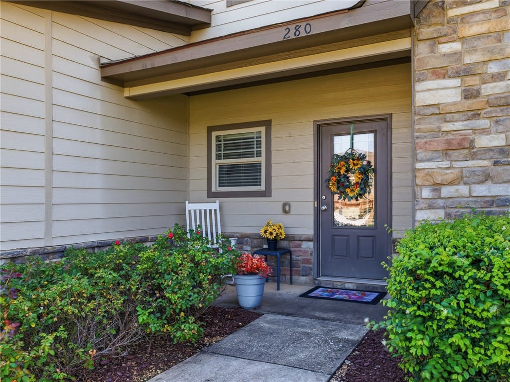 280 Solamere Ln, Auburn, AL 36832