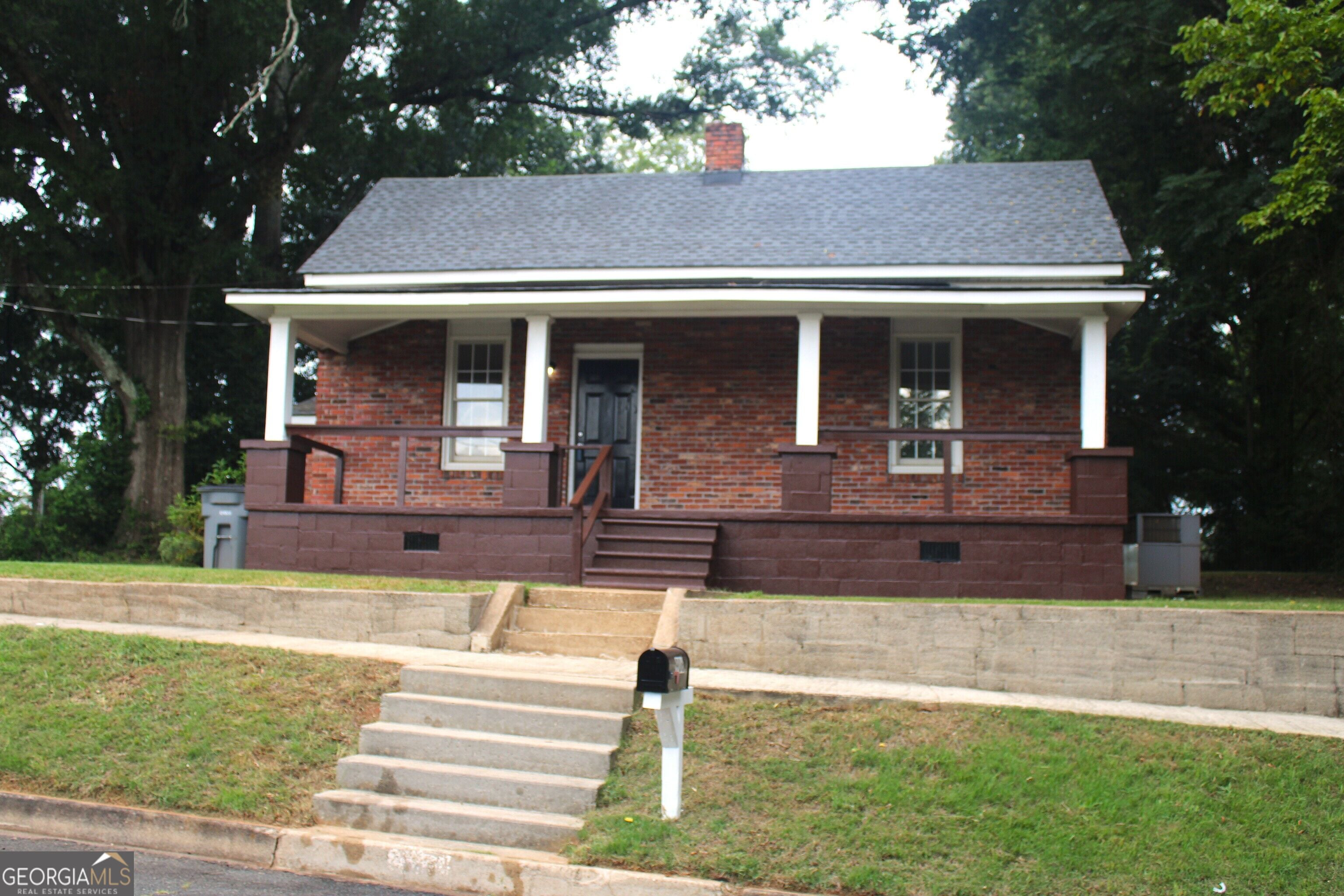 906 Callaway Ave, LaGrange, GA 30240