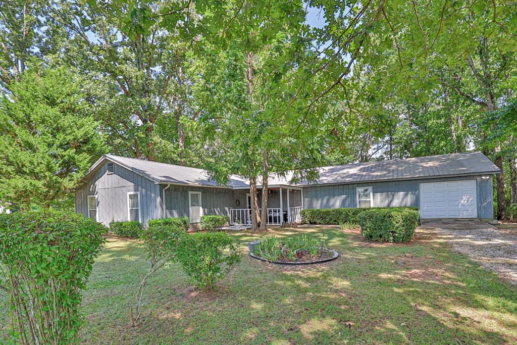 1210 County Road 0235, Roanoke, AL, 36274
