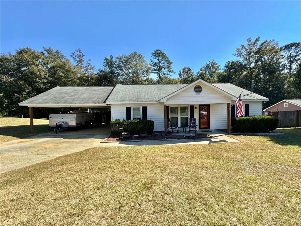 107 Oakleaf, Smiths Station, AL, 36877