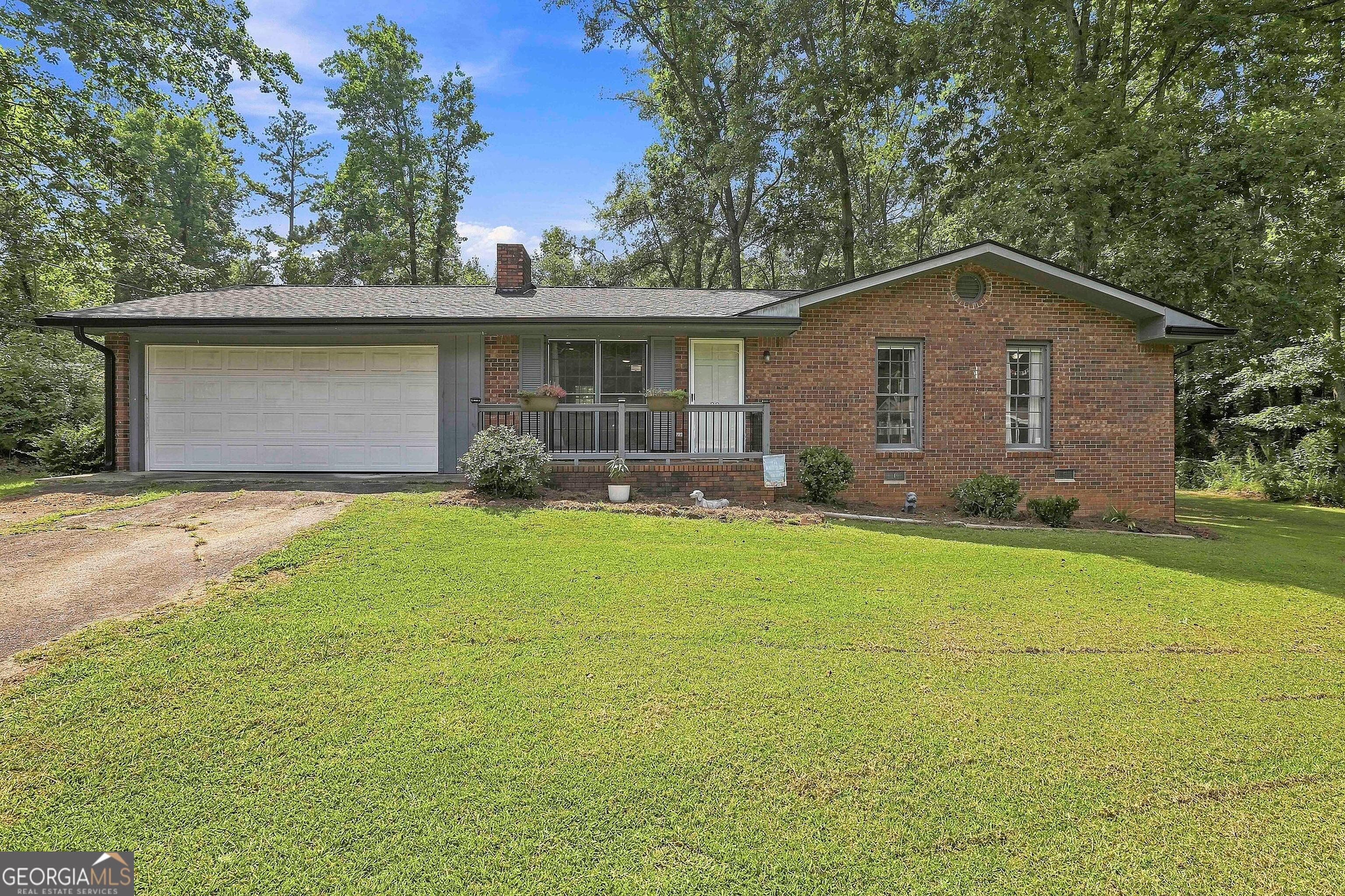 20 Willow Dr, Newnan, GA 30263
