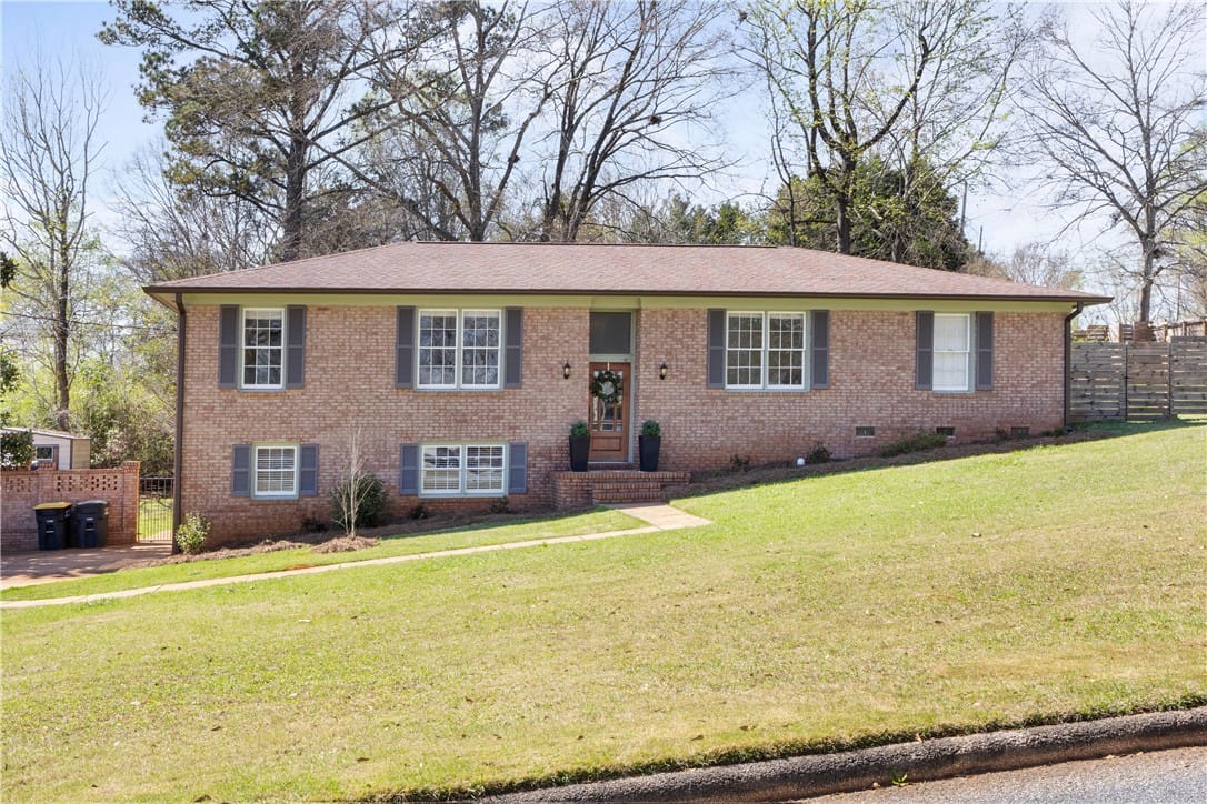 2010 Glenwood Drive, Opelika, AL, 36801 — Photo 1
