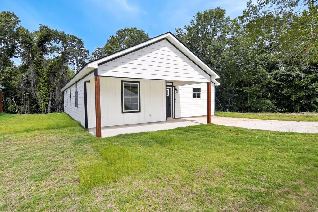 2325 Schatulga Rd, Columbus, GA 31907