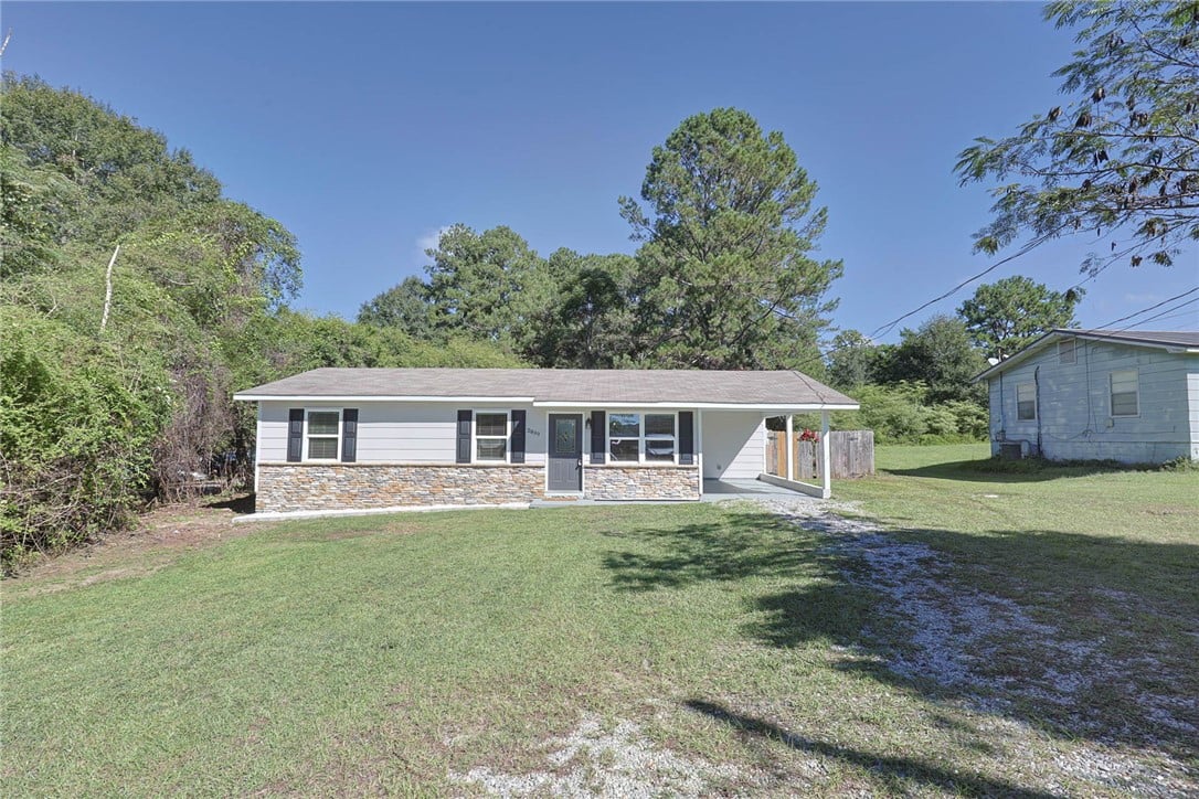 2899 Lamb Rd, Smiths Station, AL 36877