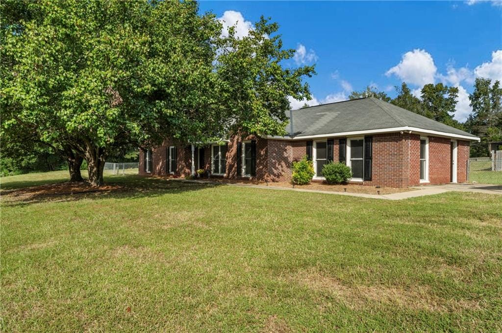 260 County Road 437, Phenix City, AL, 36870