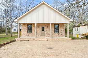 604 Martin Luther King Boulevard, Opelika, AL, 36801