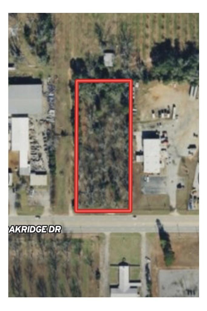 1825 W Oakridge Dr, Albany, GA 31707