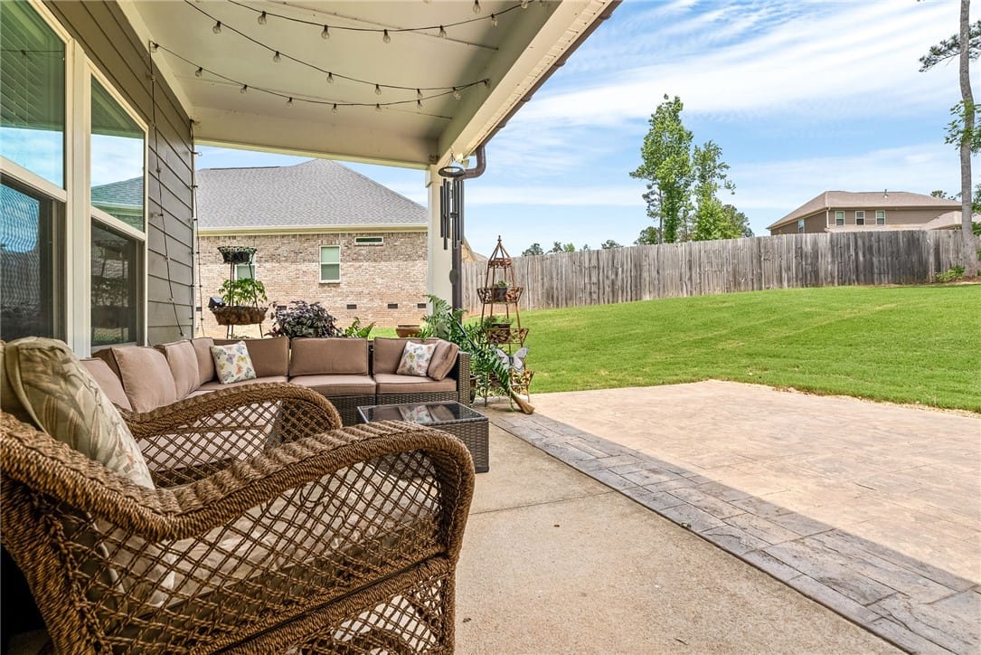 1207 Cedar Creek Dr, Opelika, AL 36801, USA — Photo 1
