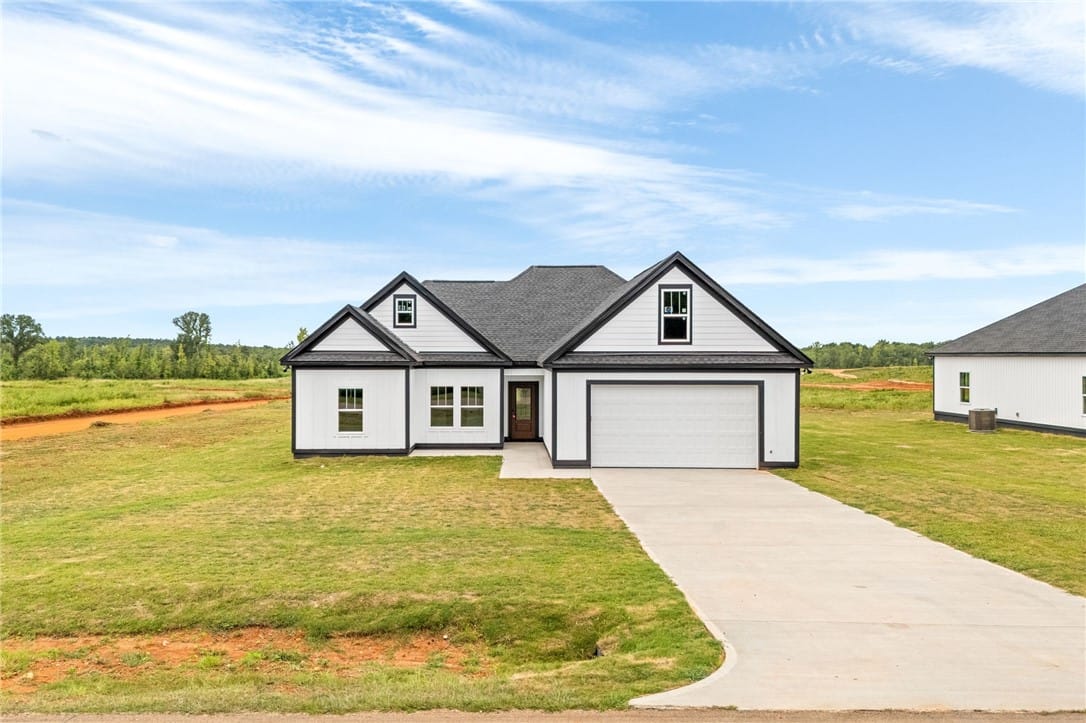 1234 30th Street East, Valley, AL, 36854