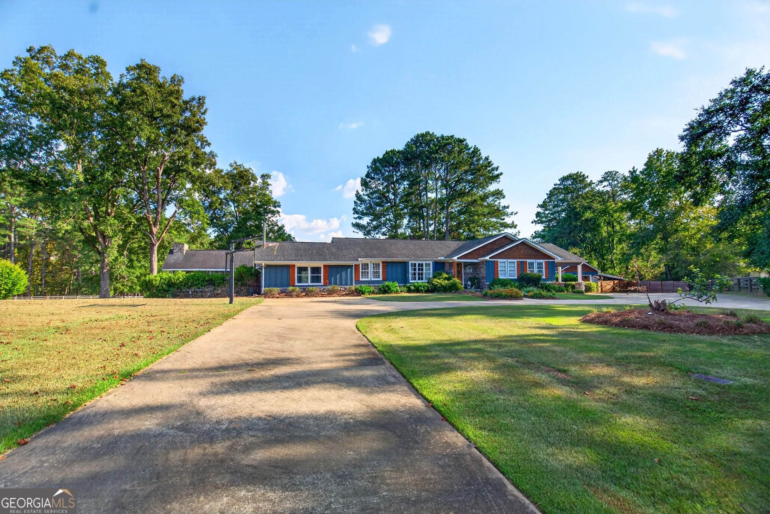 763 Glass Bridge Rd, LaGrange, GA 30240