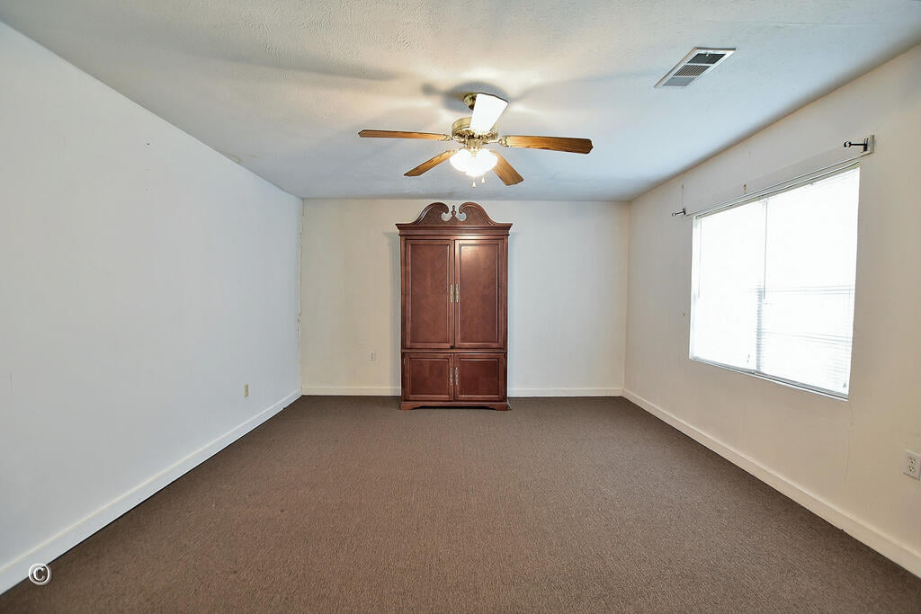 10216 GA-315, Cataula, GA 31804, USA, Living Room