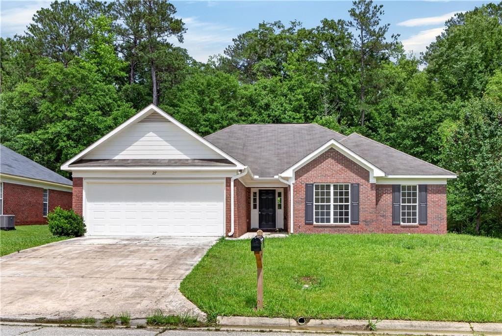 27 Lincolnshire Ln, Phenix City, AL 36870