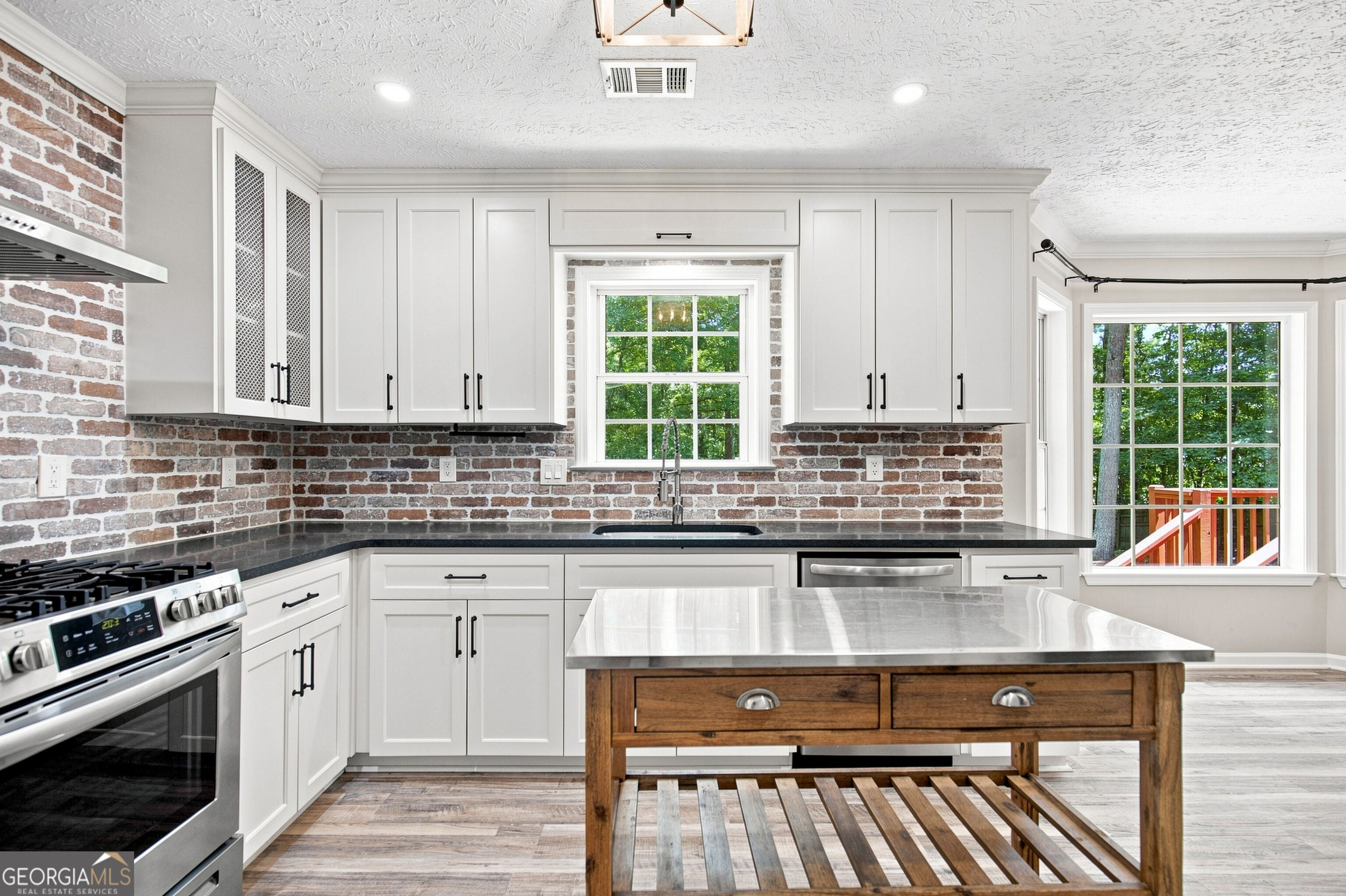 15 Stonewood Way, Sharpsburg, GA 30277, USA