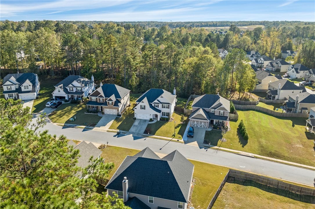 2704 Dunkirk Ct, Auburn, AL 36832, An aerial perspective showcases a vibrant neighbor