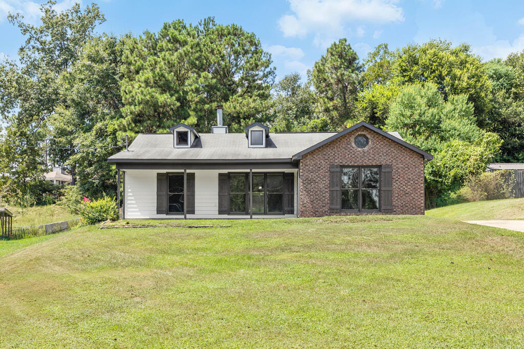 108 Lee Rd 810, Phenix City, AL 36870