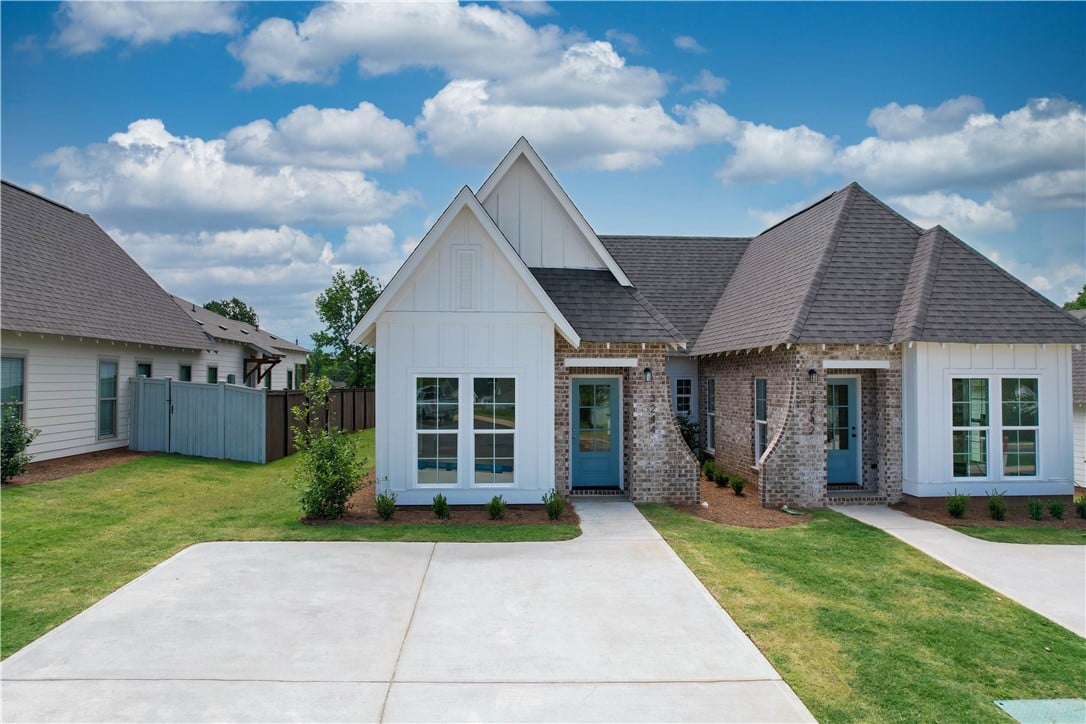 003244 BRADLEY, Auburn, AL 36830