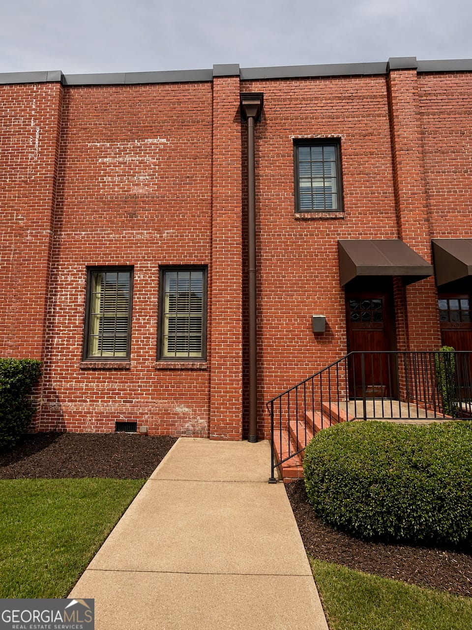 710 4th Ave, West Point, GA 31833