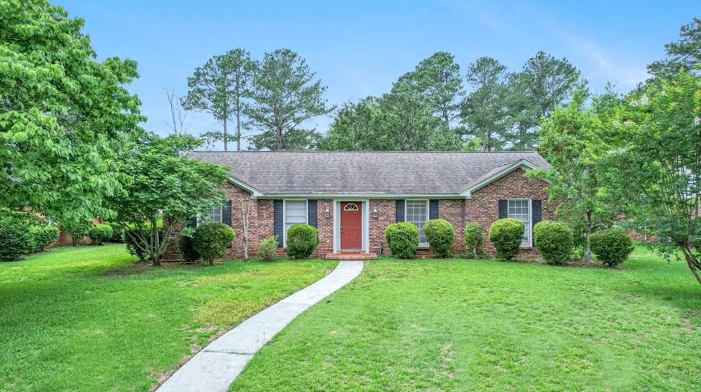 1607 Northwood Dr, Albany, GA 31721