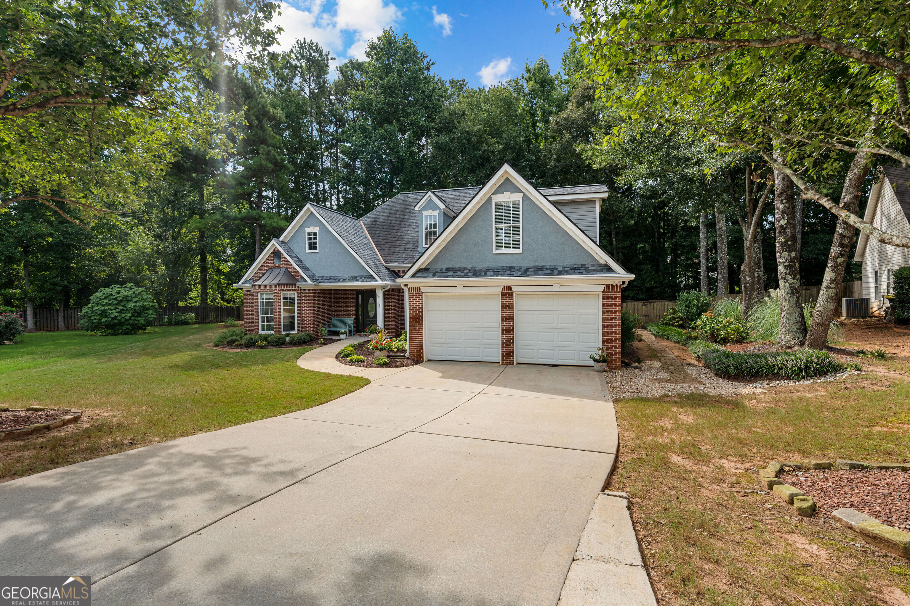 312 Freeman Forest Dr, Newnan, GA 30265