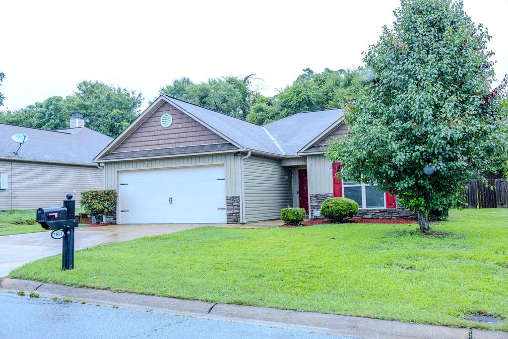 2814 Nancy Dr, Phenix City, AL 36870