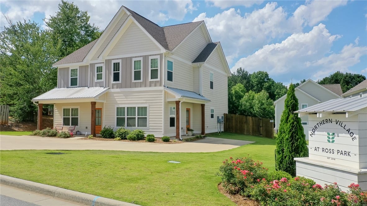 417 Jack Hampton Drive, Auburn, AL, 36830