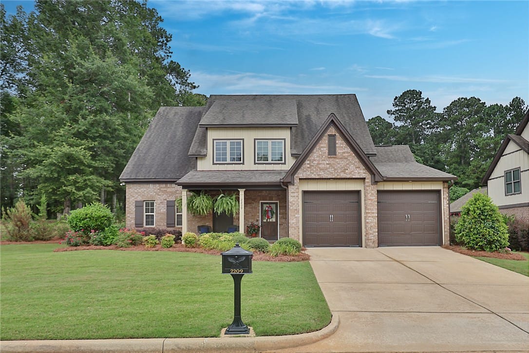 2209 North Donahue Drive, Auburn, AL, 36830