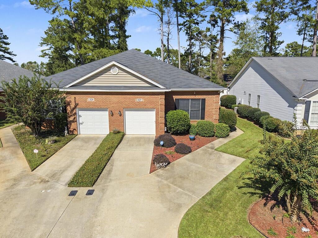3127 Wax Myrtle Ln, Albany, GA 31721