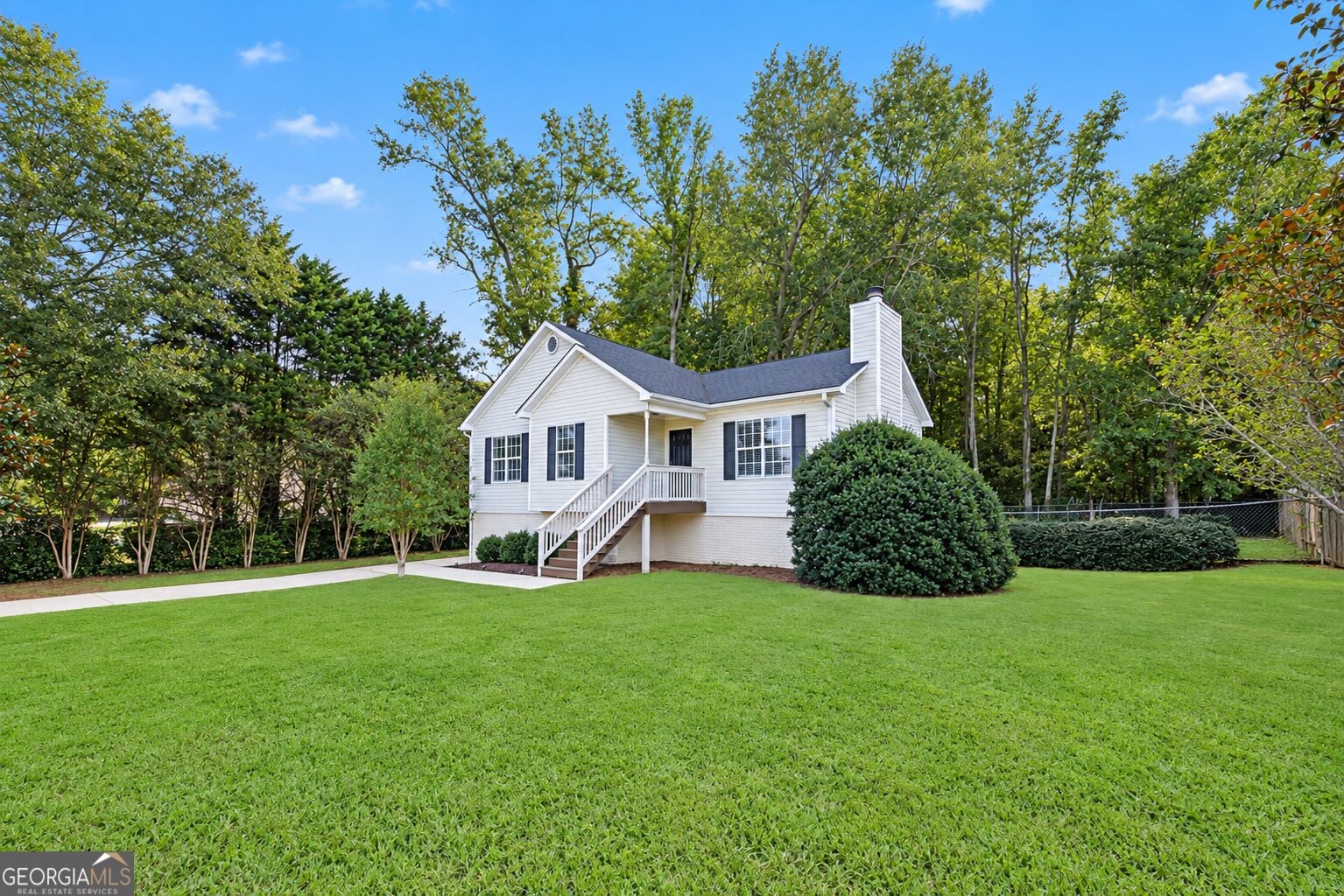132 Peeks Crossing Dr, Senoia, GA 30276