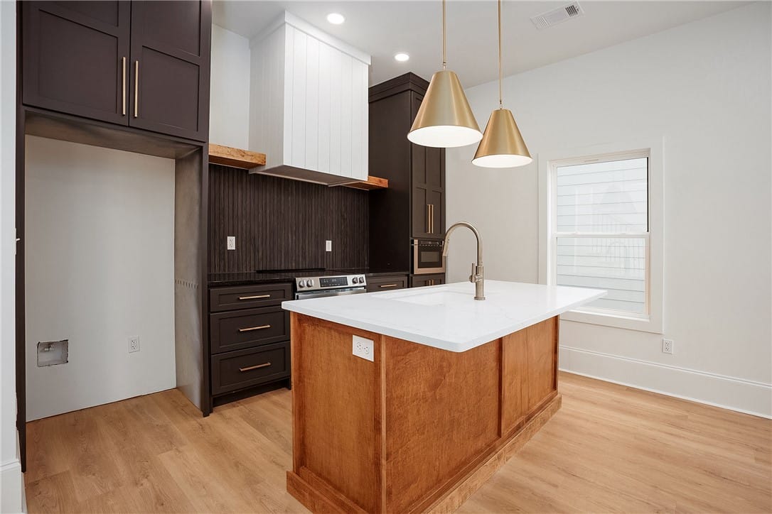 618 Martin Luther King Dr #6, Auburn, AL 36832, A contemporary kitchen space boasts sleek cabinetr