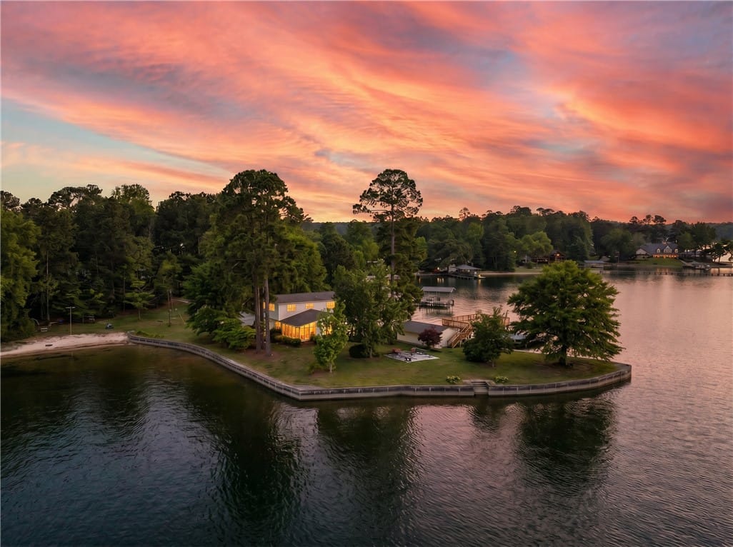 2149 Point Windy Dr, Jackson's Gap, AL 36861