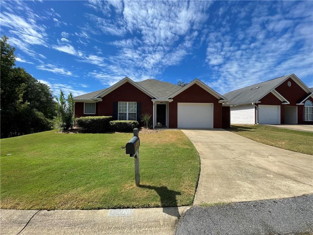 3601 Holland Ct, Phenix City, AL 36867, USA — Photo 1
