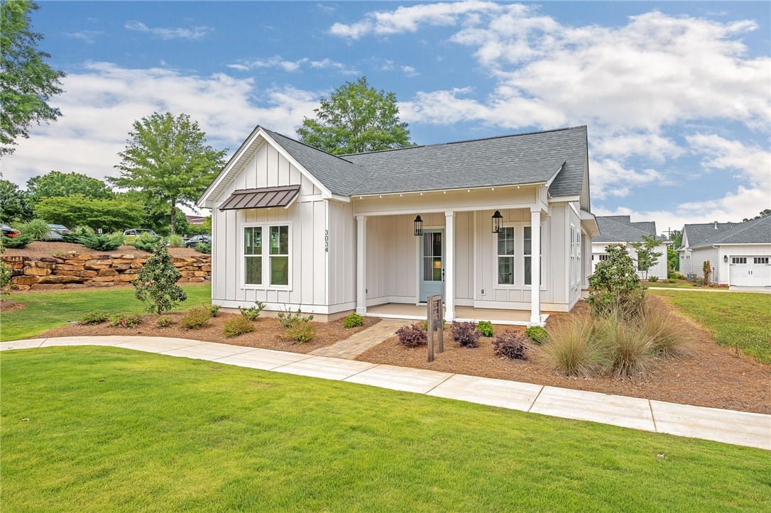 3034 Yards Ln, Opelika, AL 36801