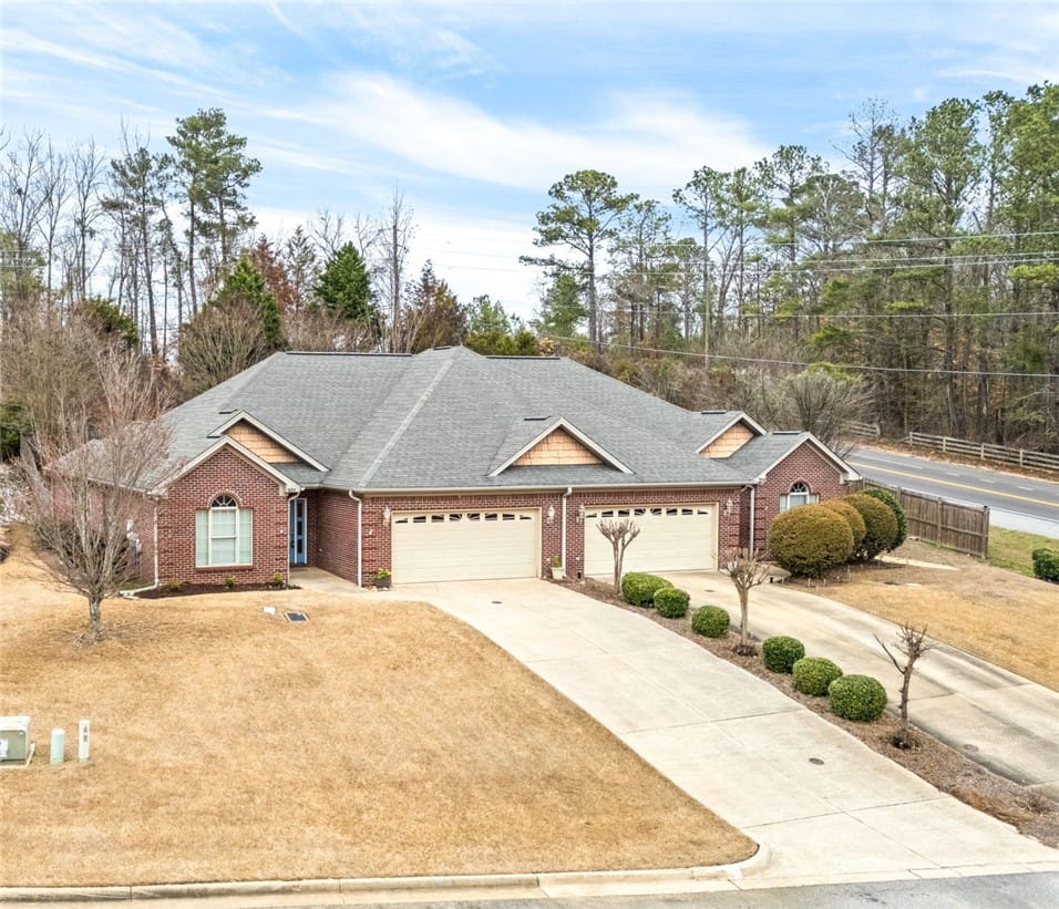 201 Falling Leaf Ln, Auburn, AL 36832, USA