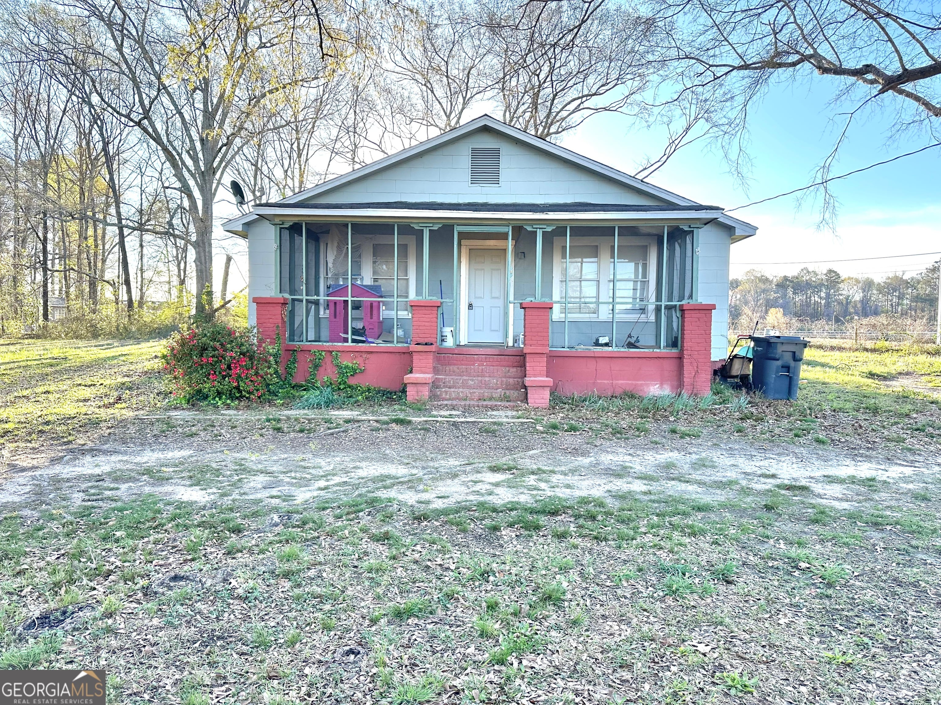 143 Willis Cir, LaGrange, GA 30241