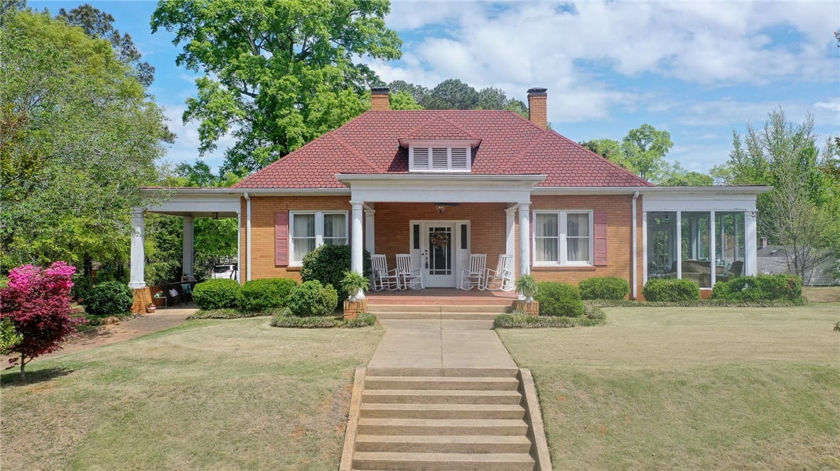 605 N 8th St, Opelika, AL 36801