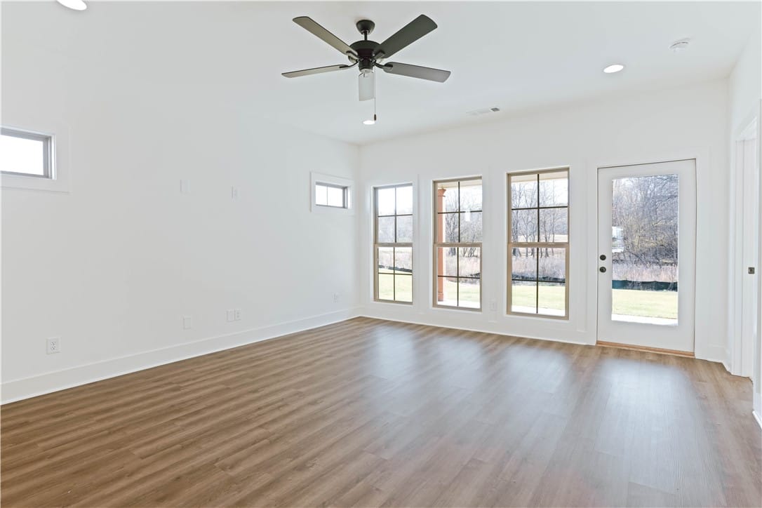 3114 BOTTLE, Auburn, AL, 36830 — Photo 2