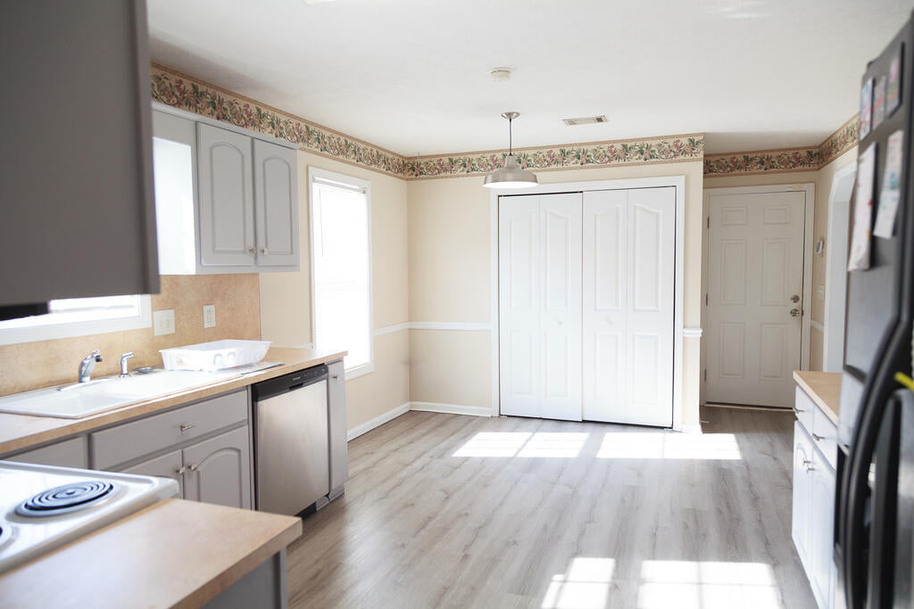425 Spurlin Ct, Columbus, GA 31907