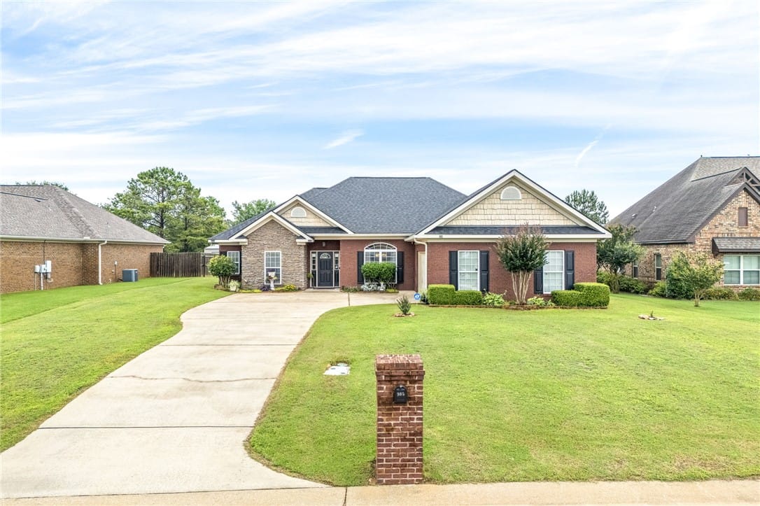 905 Beauford Drive, Opelika, AL, 36804
