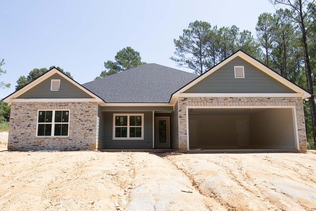 33 Ihagee Creek Circle, Fort Mitchell, AL, 36856