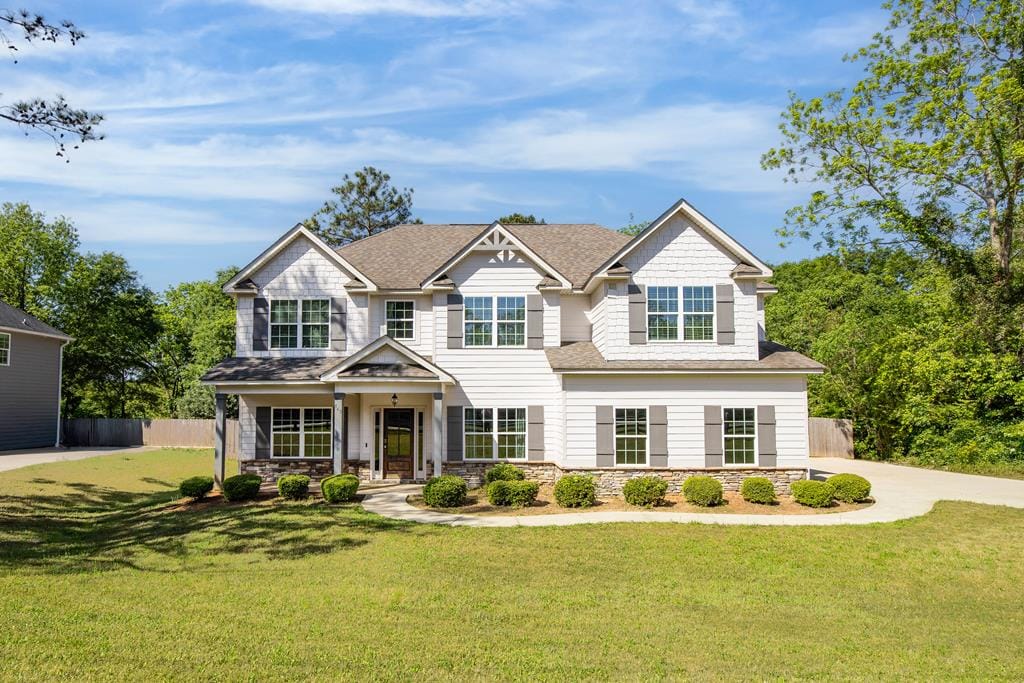 745 Mountain View Ct, Hamilton, GA 31811